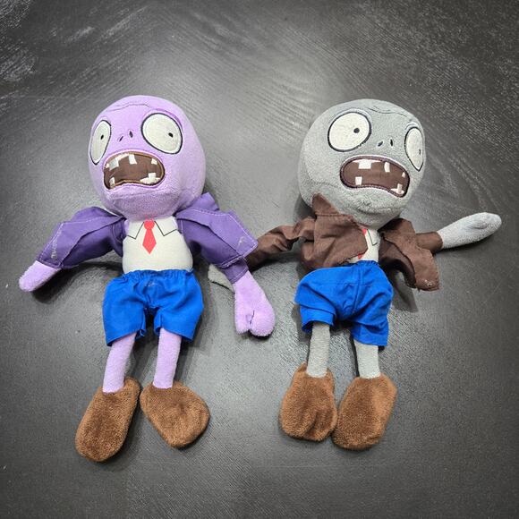 Plants vs Zombies Gray And Purple Zombies Lot Of 2 - Picture 1 of 6
